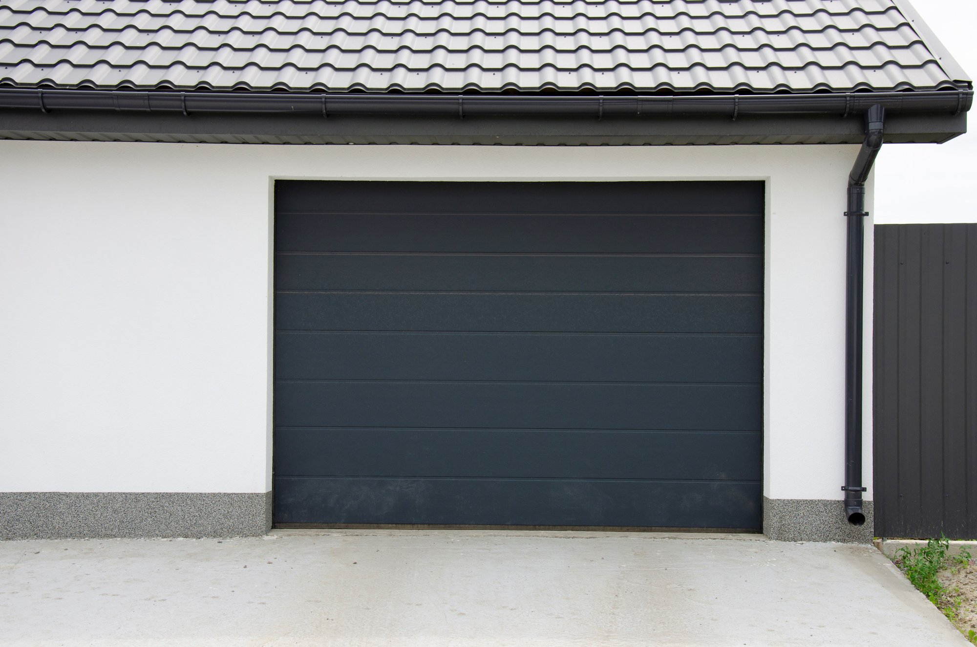 modern-automatic-garage-sectional-doors